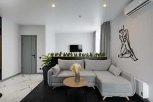 Апарт-отель Be The One Hotel. Люкс двухместный с джакузи и сауной 6