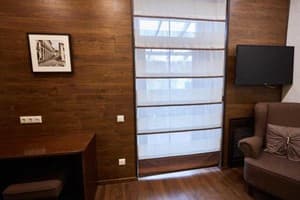 Мини-отель Petrani Central. Апартаменты двухместный с балконом 4